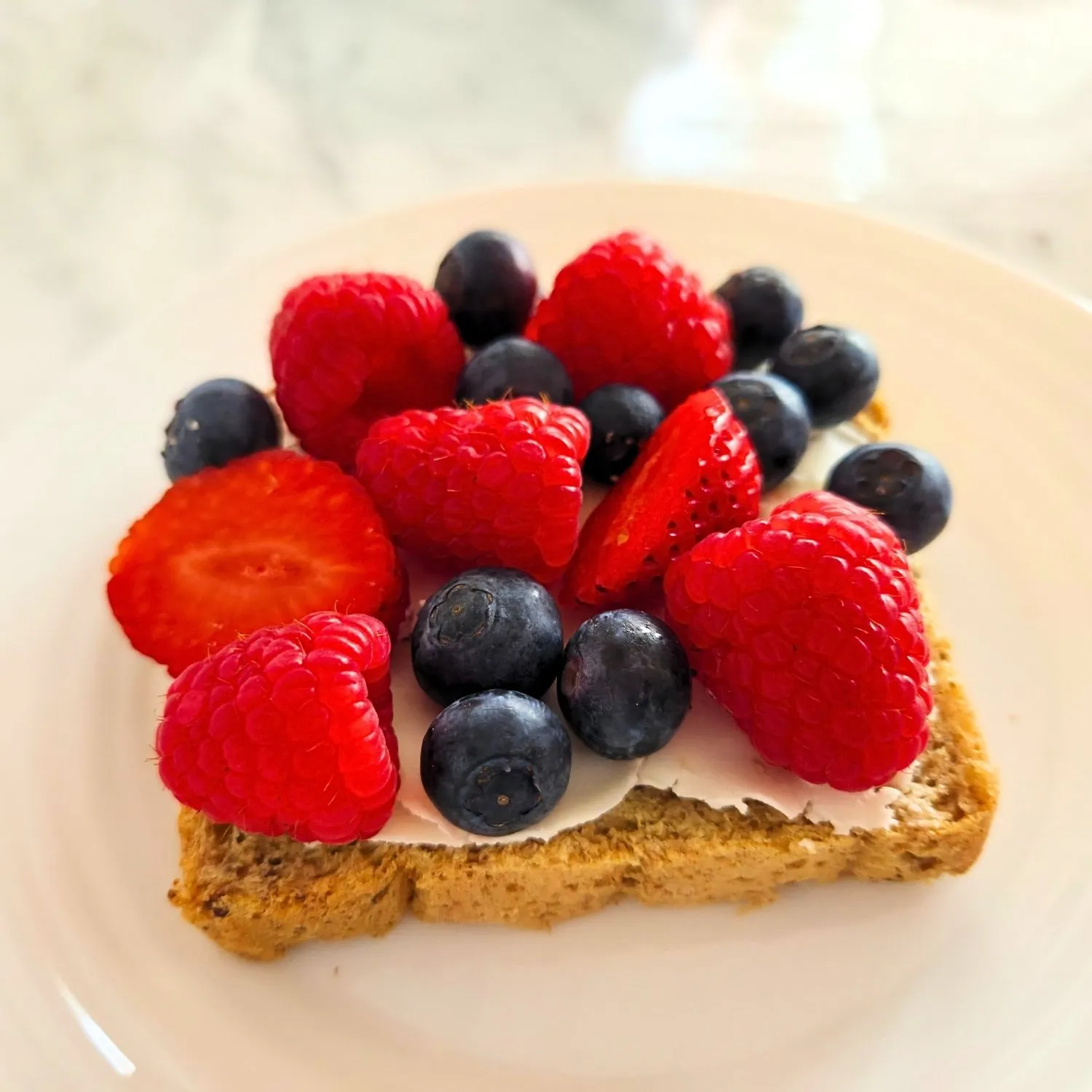 Berry Yogurt Toast Recipe